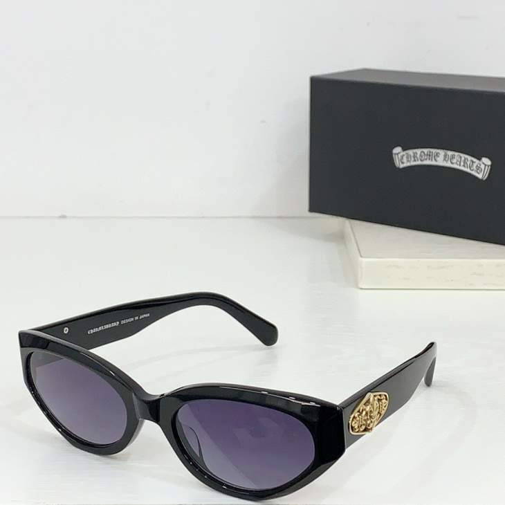 Picture of Chrome Hearts Sunglasses _SKUfw62792911fw